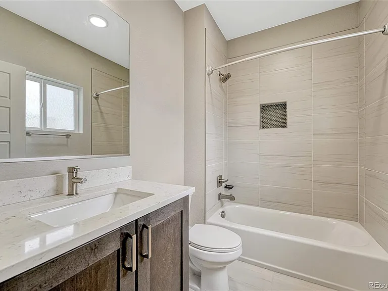 2891 W Parkside Pl — Photo 17