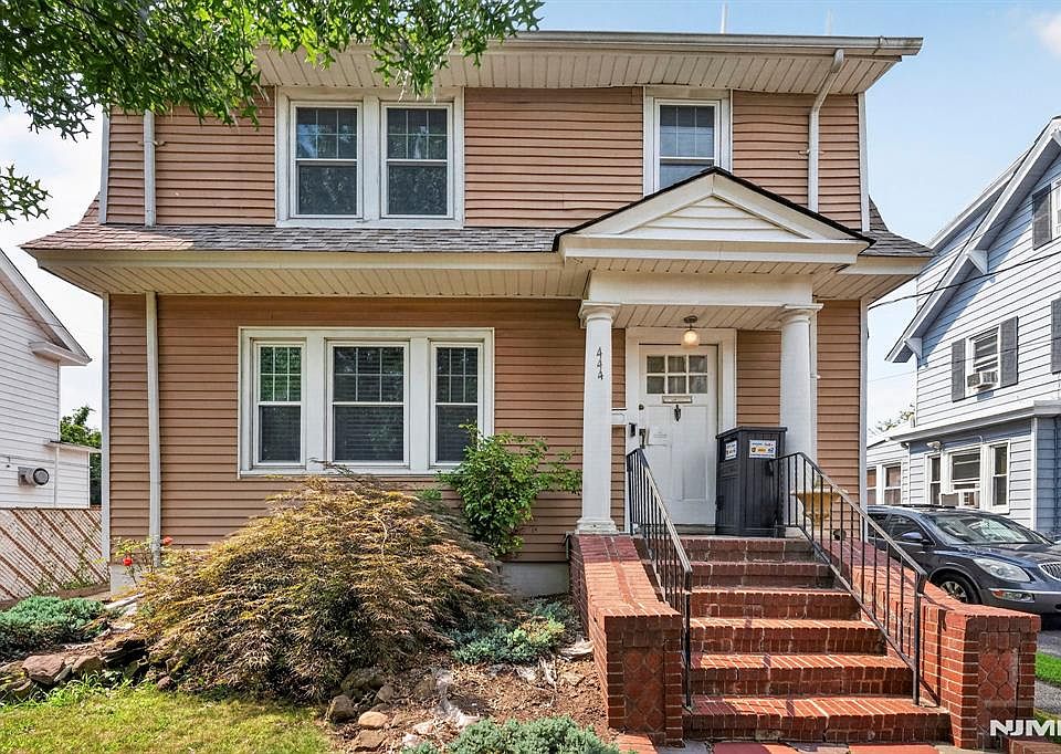 1st image of 446 Clifton Avenue