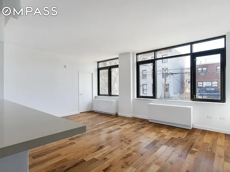 125 N 5th St #2E — Photo 1