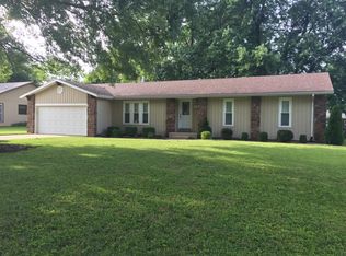 1839 E Swallow St, Springfield, MO 65804