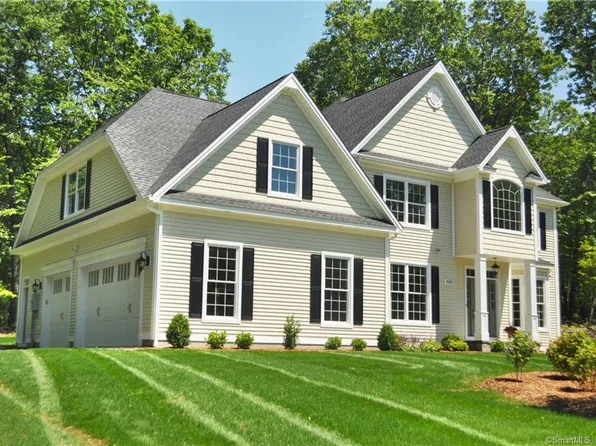 28 Perry Drive, Burlington, CT 06013