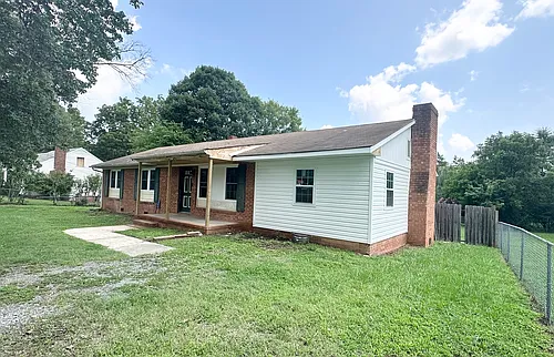 2204 Long Dairy Rd Photo 1