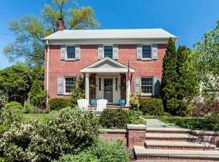 1313 21st St S, Arlington, VA 22202