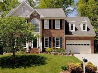 8705 Bluff Pointe Ct, Raleigh, NC 27615