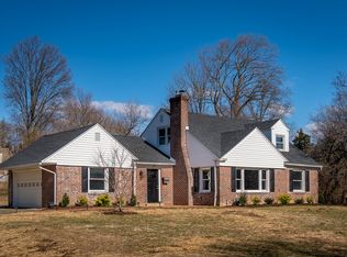 303 Callender Ln, Wallingford, PA 19086