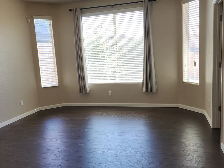 144 La Cuesta Ct NE — Photo 12