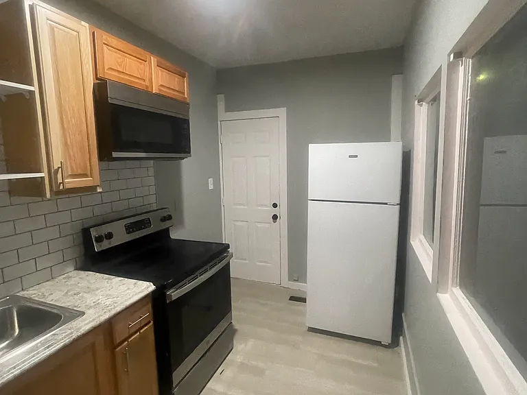 2116 Prospect St #3 — Photo 8