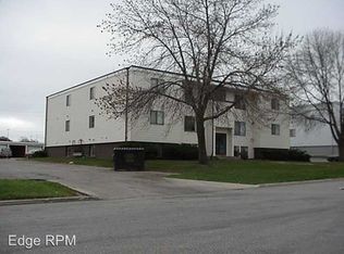 3729 W 9th St APT 10, Waterloo, IA 50702