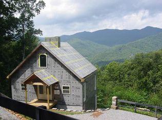 14 Roaring Ridge Trl, Hiawassee, GA 30546