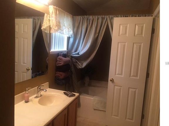 5th image of 608 Kermarah Ave