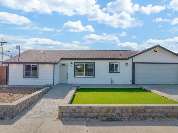 9165 Maranda Dr, Santee, CA 92071