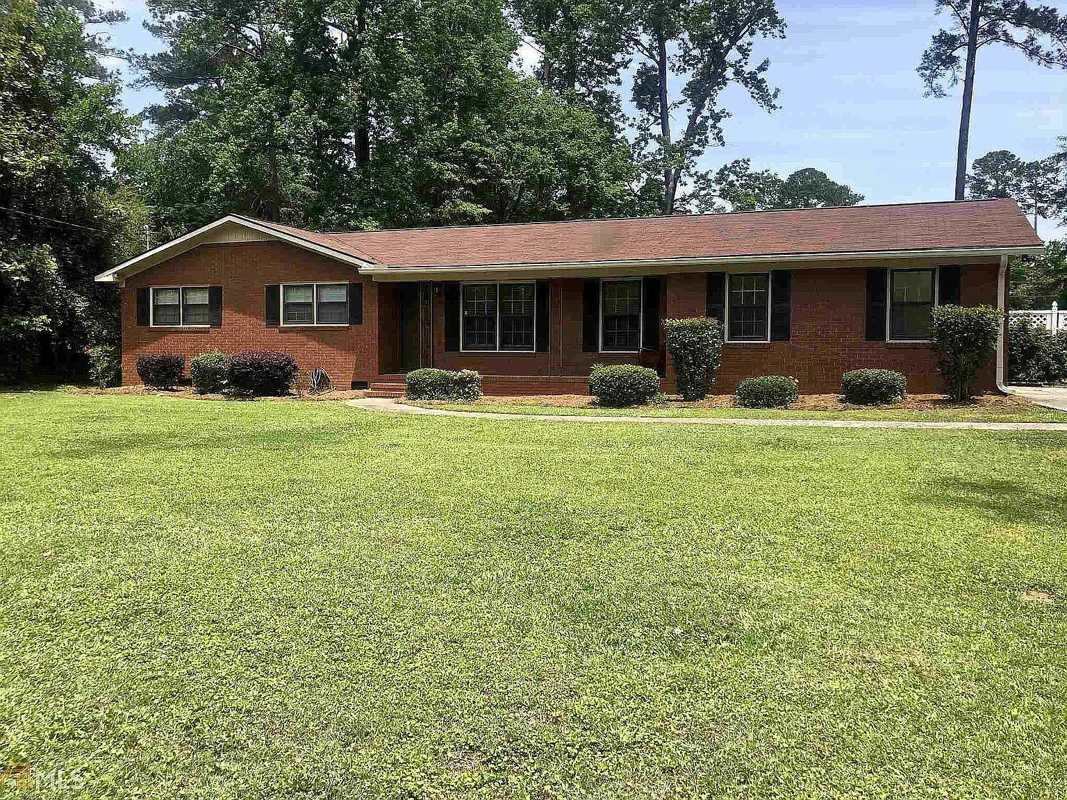 928 Ousley Pl photo 1