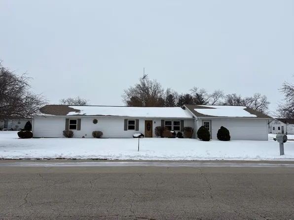 922 S 5th Ave, Hoopeston, IL 60942
