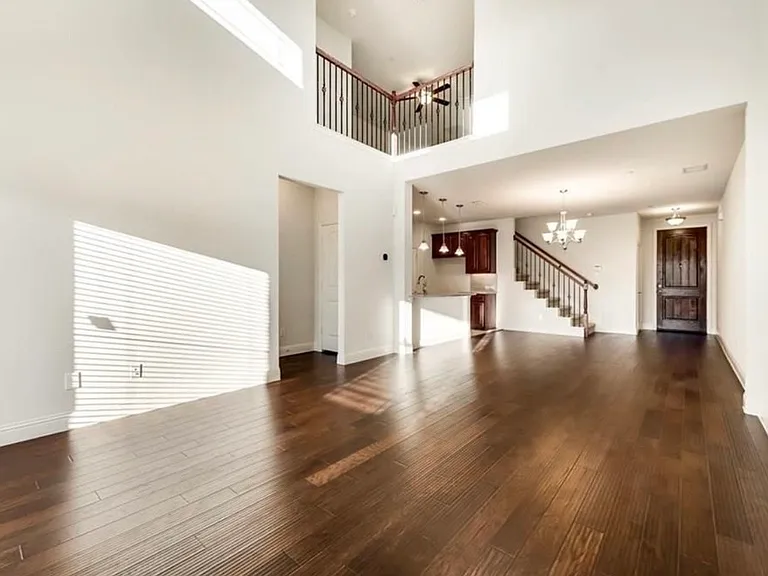 1231 Wiltshire Dr — Photo 6