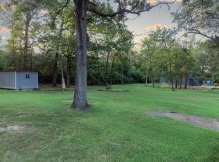 301 W Lake Devernia Rd, Longview, TX 75604