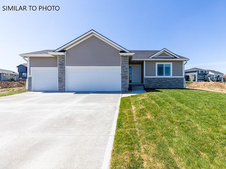 1st image of 8858 Scarlet Dr