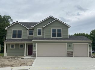 1392 Jesters Ct, Kendallville, IN 46755