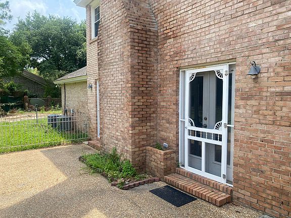 3rd image of 3637 McCurdy St