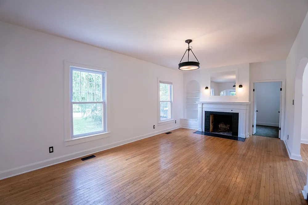 5 bed, 3214 sqft, $5,500 — Photo 4