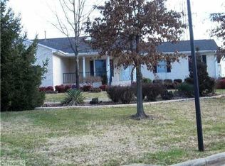 1008 Kings Arms Ct, High Point, NC 27262