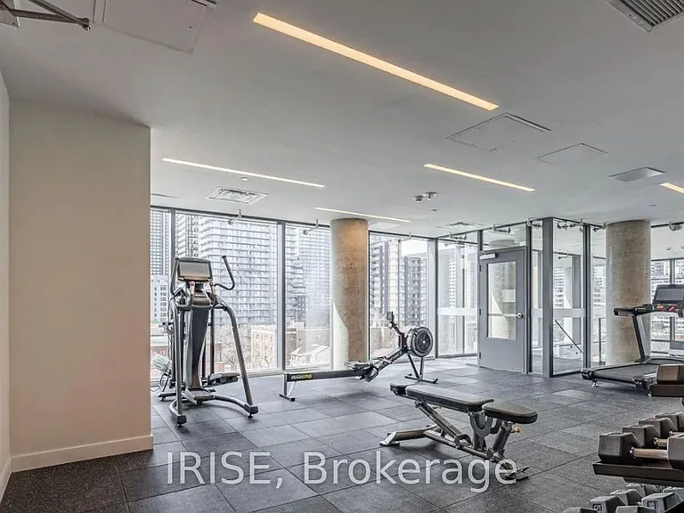 81 Wellesley St E #1808 — Photo 20