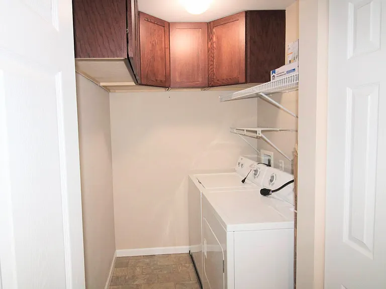 1124 Welsh Dr — Photo 4