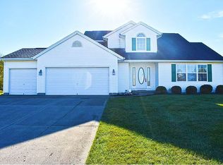 323 Woodfield Dr, Batesville, IN 47006