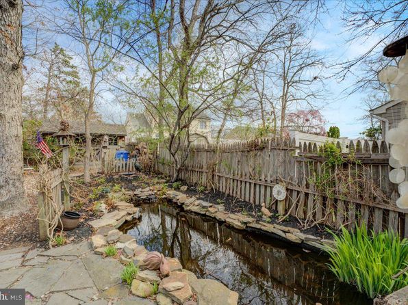 1046 Cutlass Ave, Manahawkin, NJ 08050