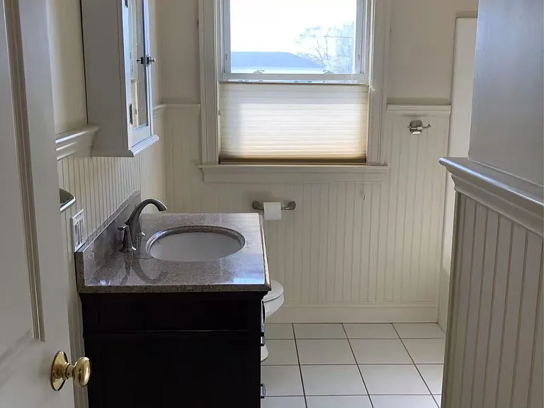 372 Washington St #E — Photo 11