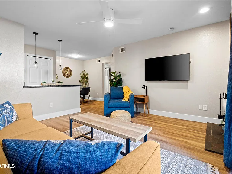533 W Guadalupe Rd #1063 — Photo 6