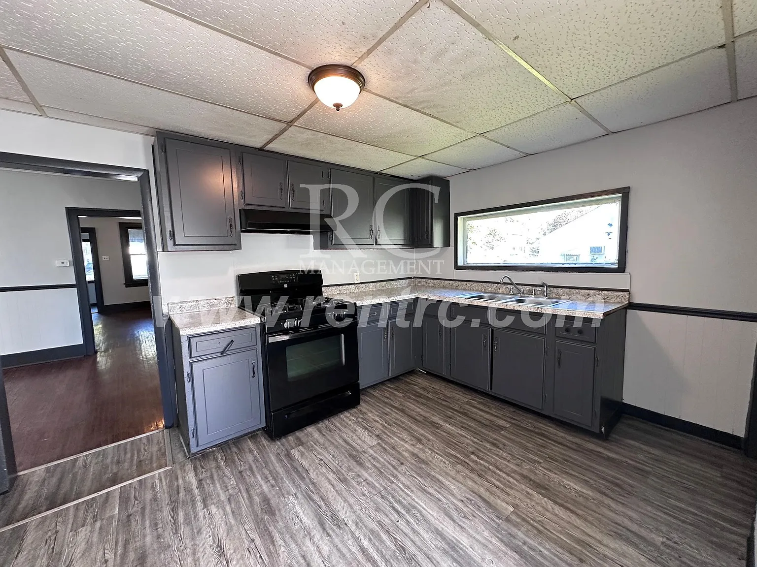 3 bed, 1150 sqft, $825 — Photo 2