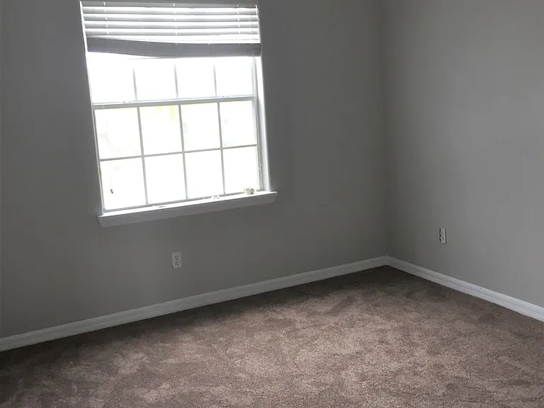 2371 Chatham Place Dr — Photo 6