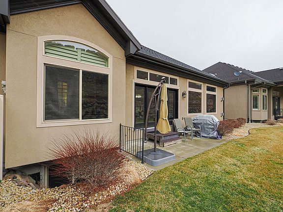 3rd image of 1154 E Sunset Dunes Way