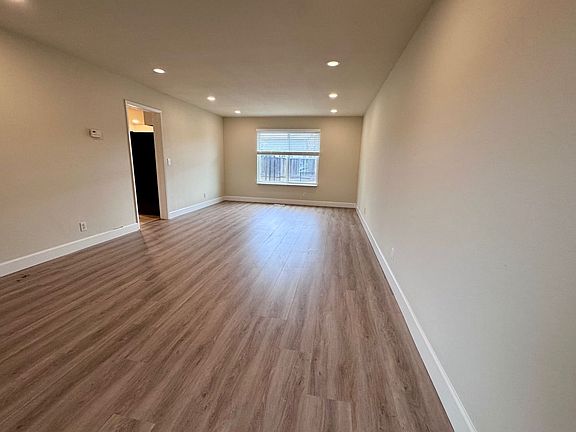 4th image of 1281 Sabal Dr