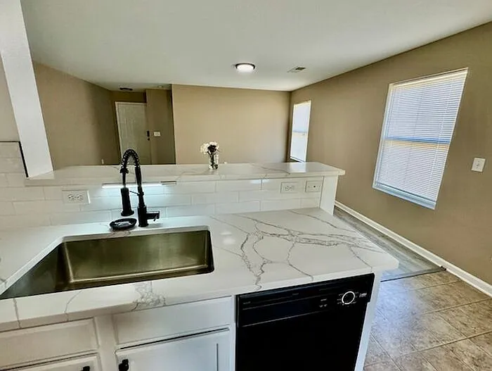 226 Valleyside Dr NE — Photo 6