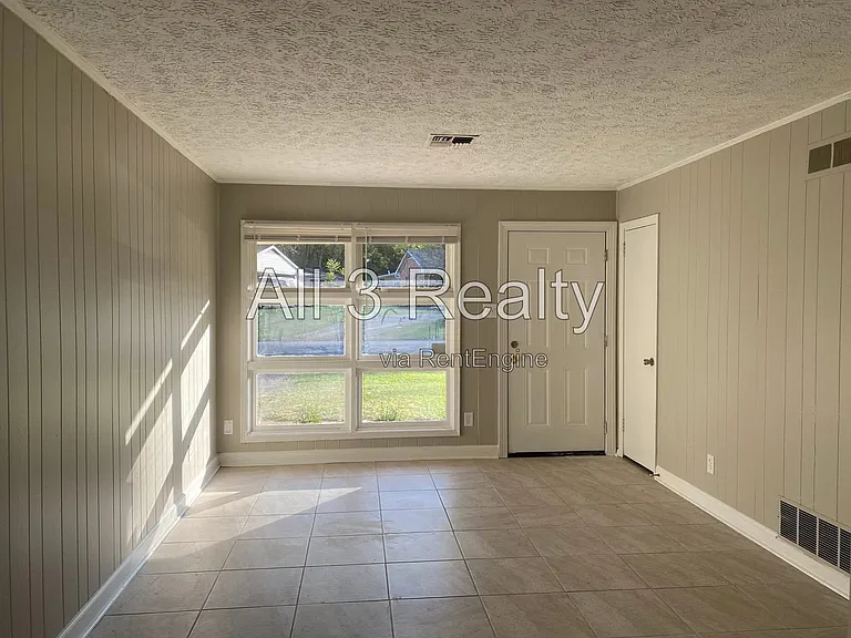 1717 Robison Hill Rd — Photo 7