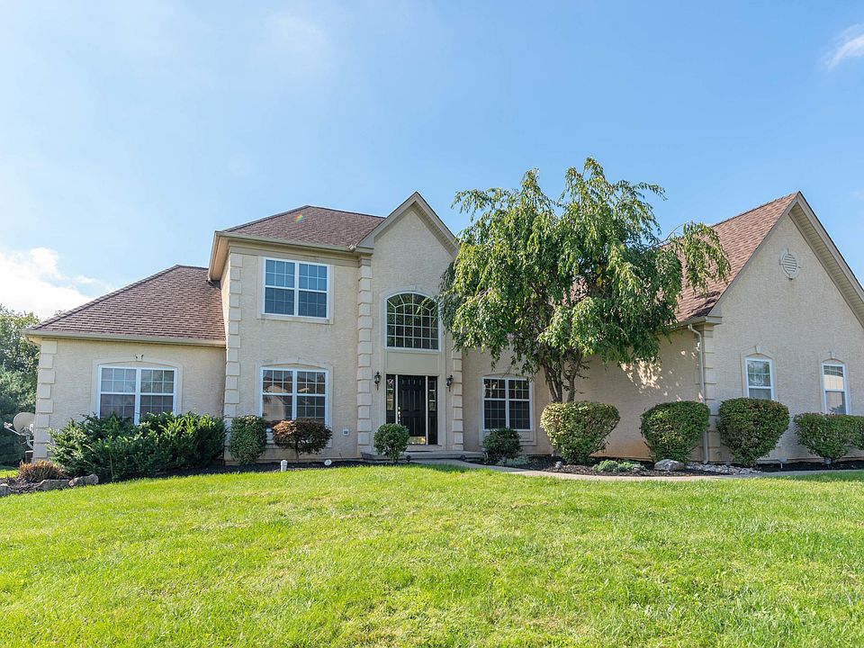 1st image of 4400 Crosswinds Dr