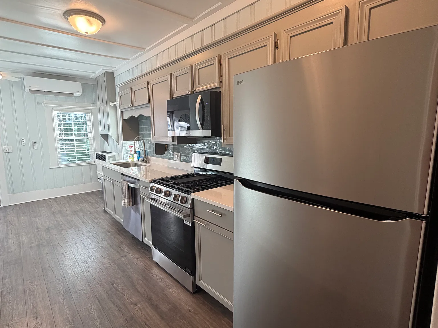 1 bed, 523 sqft, $2,250 — Photo 2