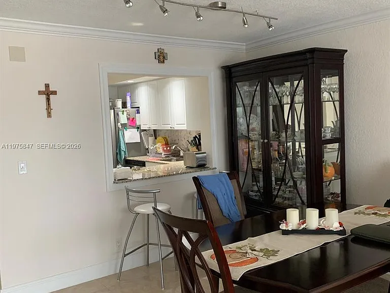 329 SE 3rd St #305S — Photo 10