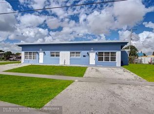 550 SW 27th Ter, Fort Lauderdale, FL 33312