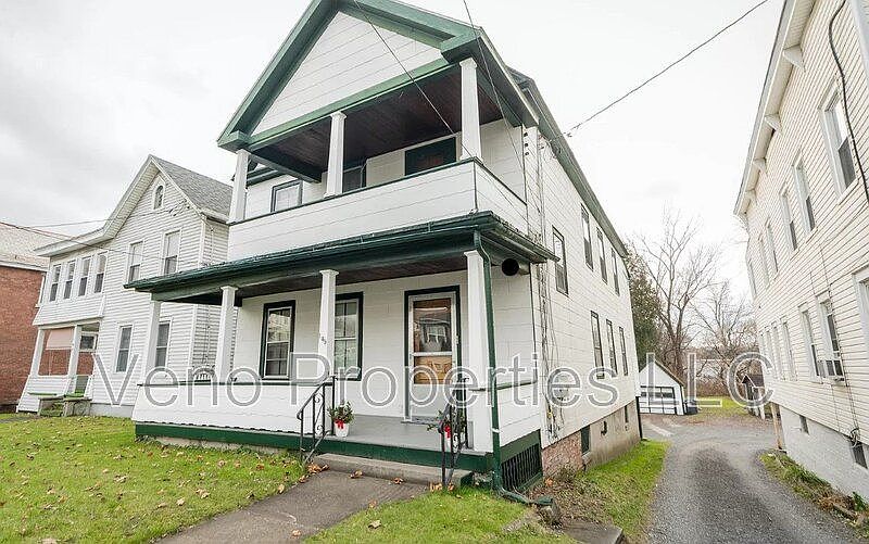 149 Saratoga Ave UNIT 2, Mechanicville, NY 12118 | Zillow