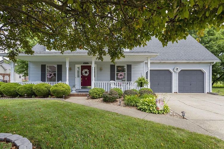 1st image of 8332 Beechwood Ct