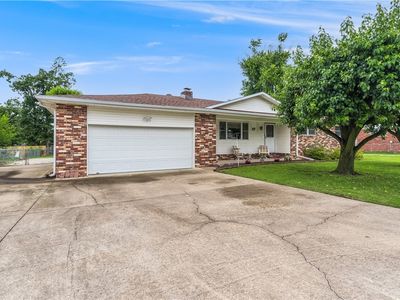 2304 S 16th St, Rogers, AR, 72758