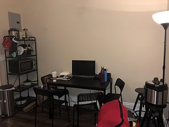 Rented by R New York