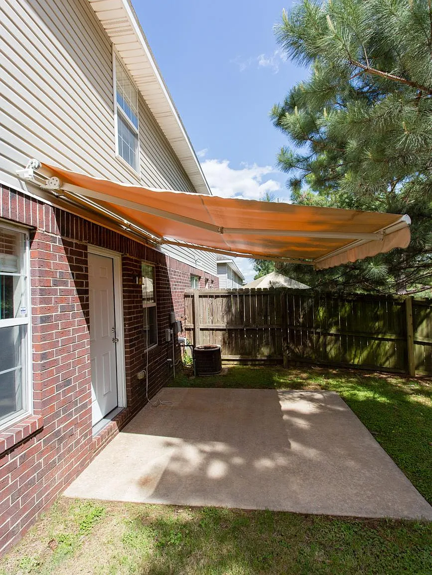 2353 W Skyler Dr — Photo 4