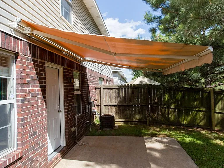 2353 W Skyler Dr — Photo 4