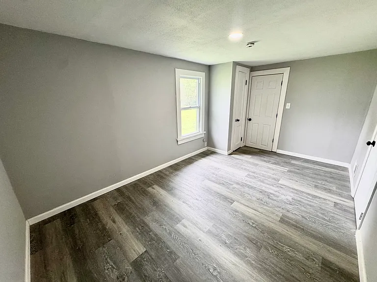 6 Irma Ln — Photo 18