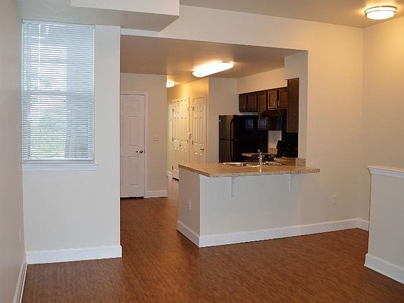 4th image of 3200 W Diamond St #1706468