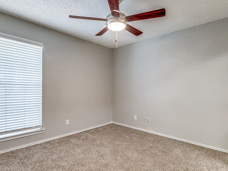 The Durham Apartments — Photo 39