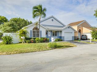 1140 SW 108th Ter, Davie, FL 33324